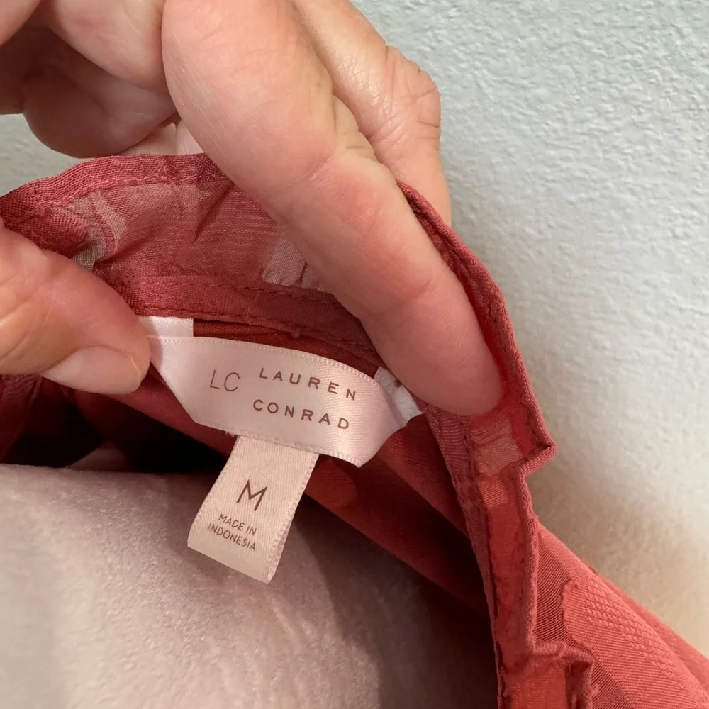 Lauren Conrad blouse - Picture 5 of 5